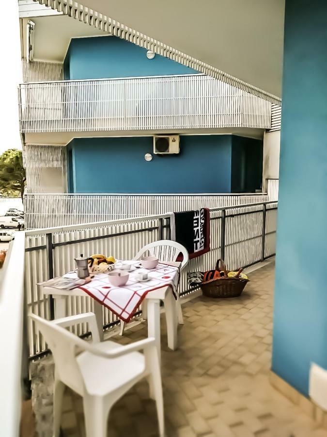 Condominio Moschettieri Bibione Exterior foto
